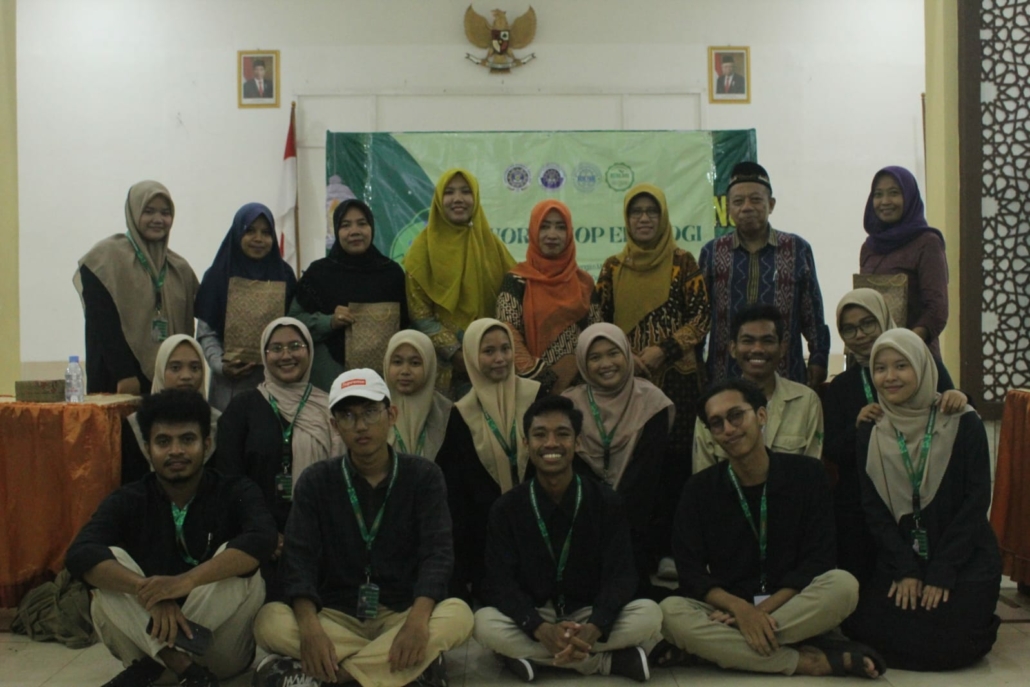 BEM FAI & BEM FKM Universitas Ahmad Dahlan Adakan Workshop Ekologi di Kelurahan Singosaren