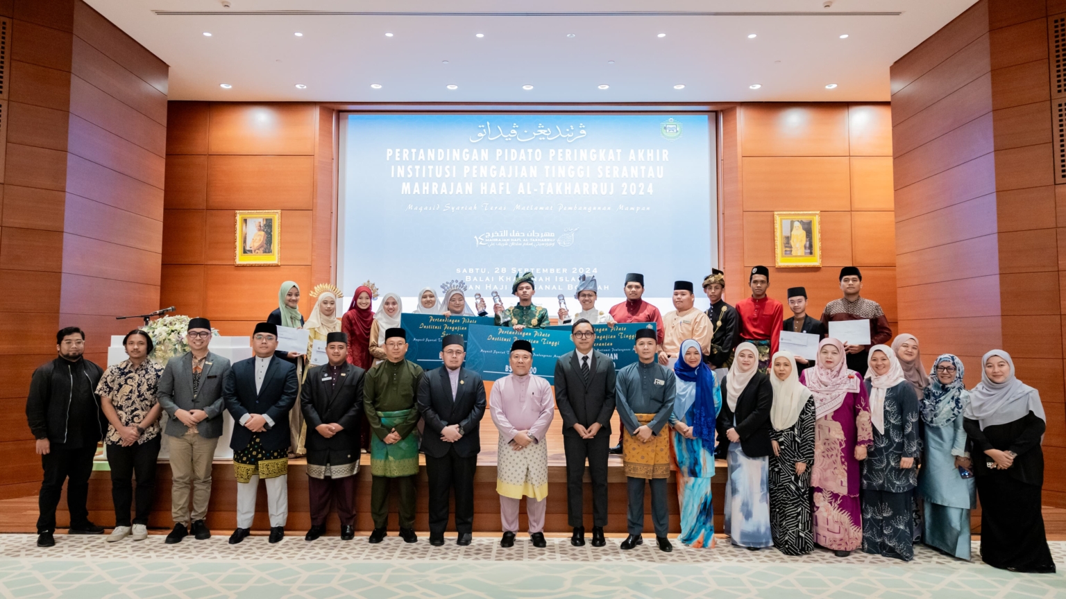 MUHAMMAD ZIYA UL ALBAB RAIH FINAL DALAM LOMBA PIDATO IPT SERANTAU ...
