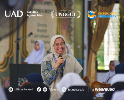 Prof. Dr. Rika Astari, S.S., M.A., menjadi narasumber di Pondok Modern Darussalam Gontor Putri Kampus 1, Mantingan, Jawa Timur