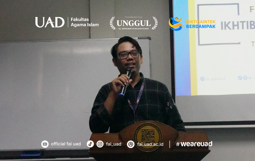 Sambutan oleh Dekan Fakultas Agama Islam Dr.Arif Rahman, M.Pd., I.