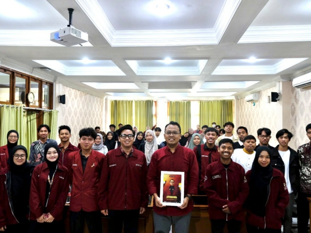 Ngonten Cerdas, Branding Berkualitas: IMM FAI UAD dan IMM JPMIPA Bekali Peserta Jadi Content Creator Inspiratif